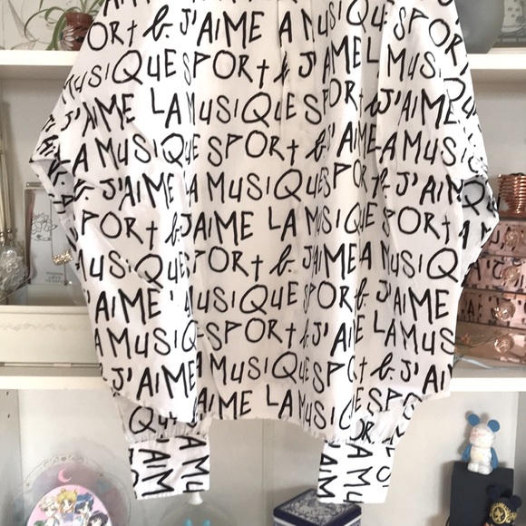 SPORT B. BY AGNES B. Open Shoulder Shirt - Picture 12 of 14